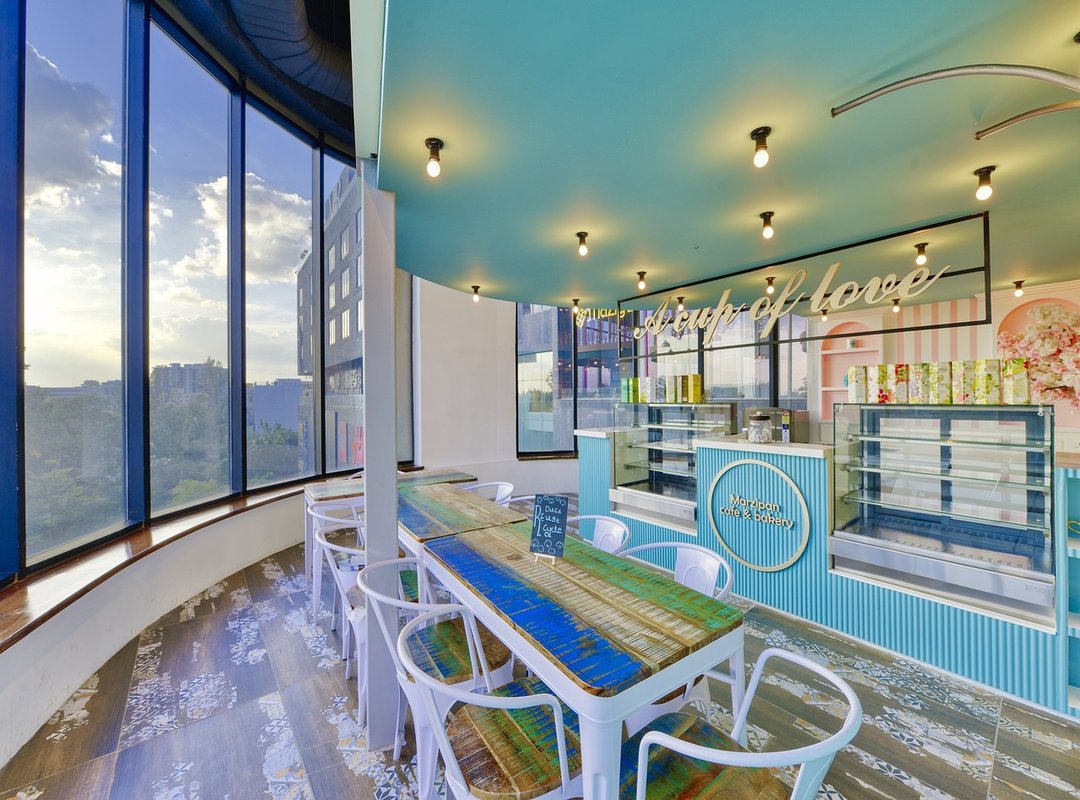 Iconic Examples of the 'Quiero Agua' Trend in Action